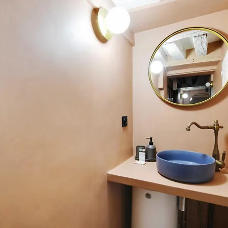 Modern For 2 - Louvre Museum-rivoli *