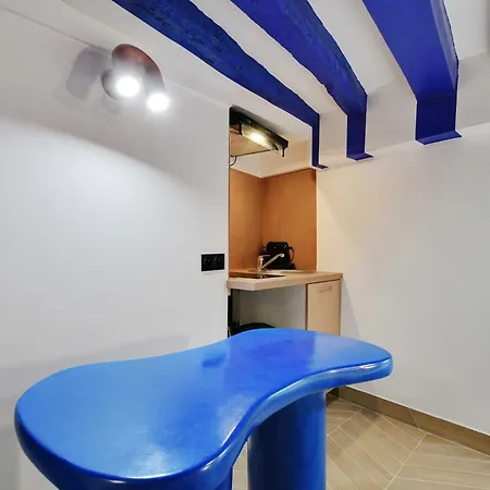 Modern For 2 - Louvre Museum-rivoli Париж