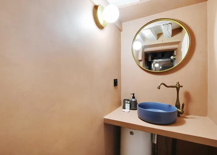 Modern For 2 - Louvre Museum-rivoli *